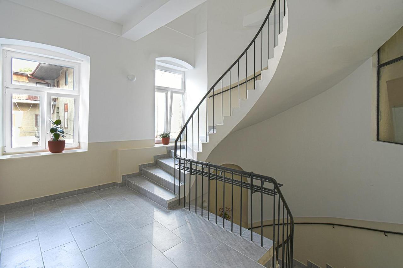 F9 And New F9 Apartment Zagreb Exterior photo